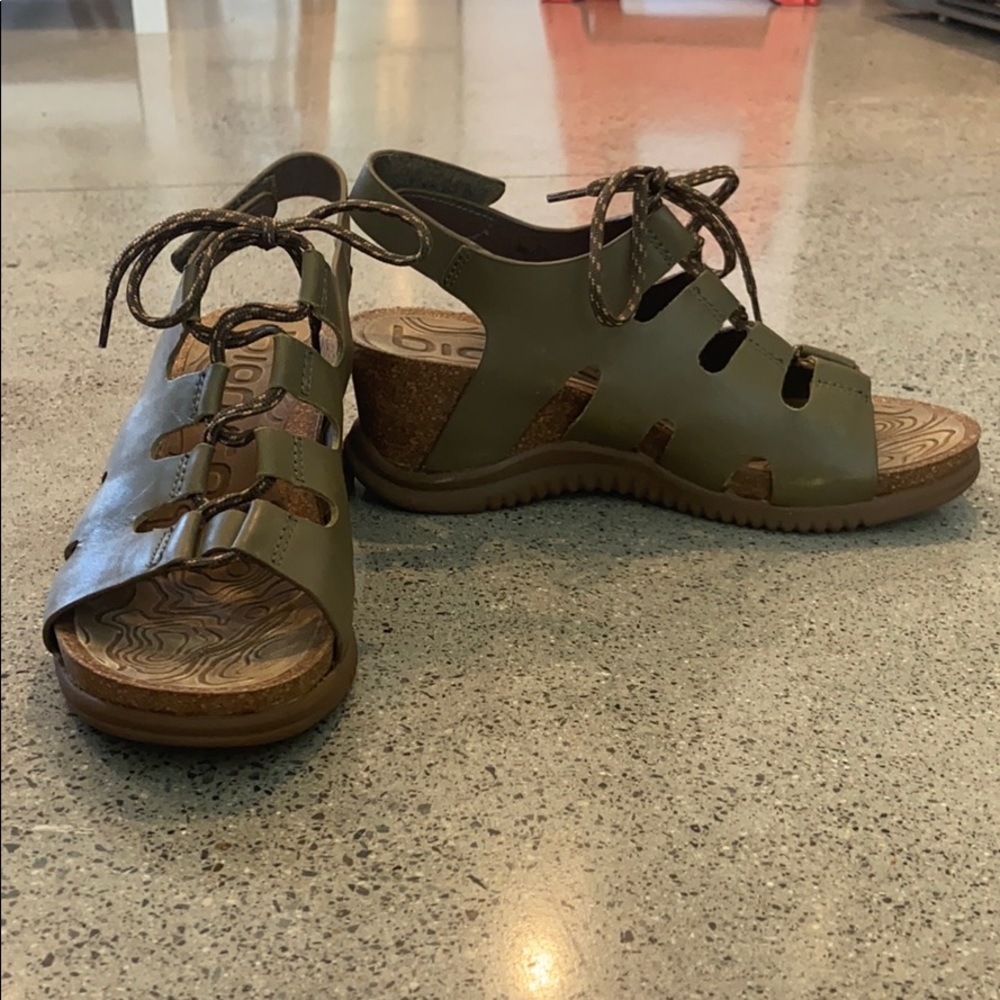 Bionica Sorena Ghillie Wedge
